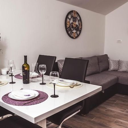 Apartmani Vuckovic Vodice Luaran gambar