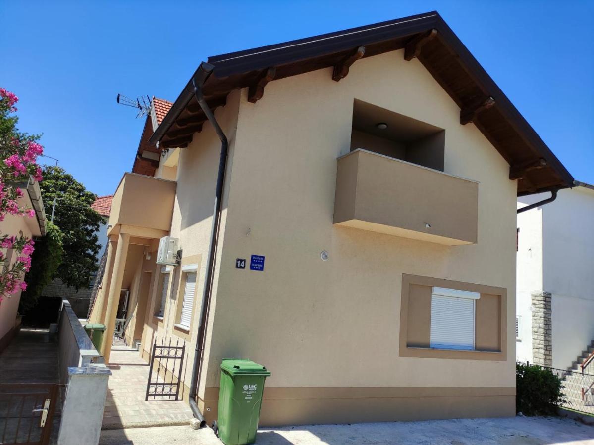 Apartmani Vuckovic Vodice Luaran gambar