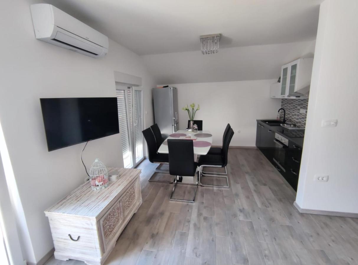 Apartmani Vuckovic Vodice Luaran gambar